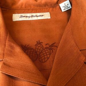 Men’s Tommy Bahama short sleeved button up